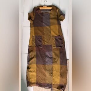 Size: Small. Color: Brown. Brand: Emery Rose